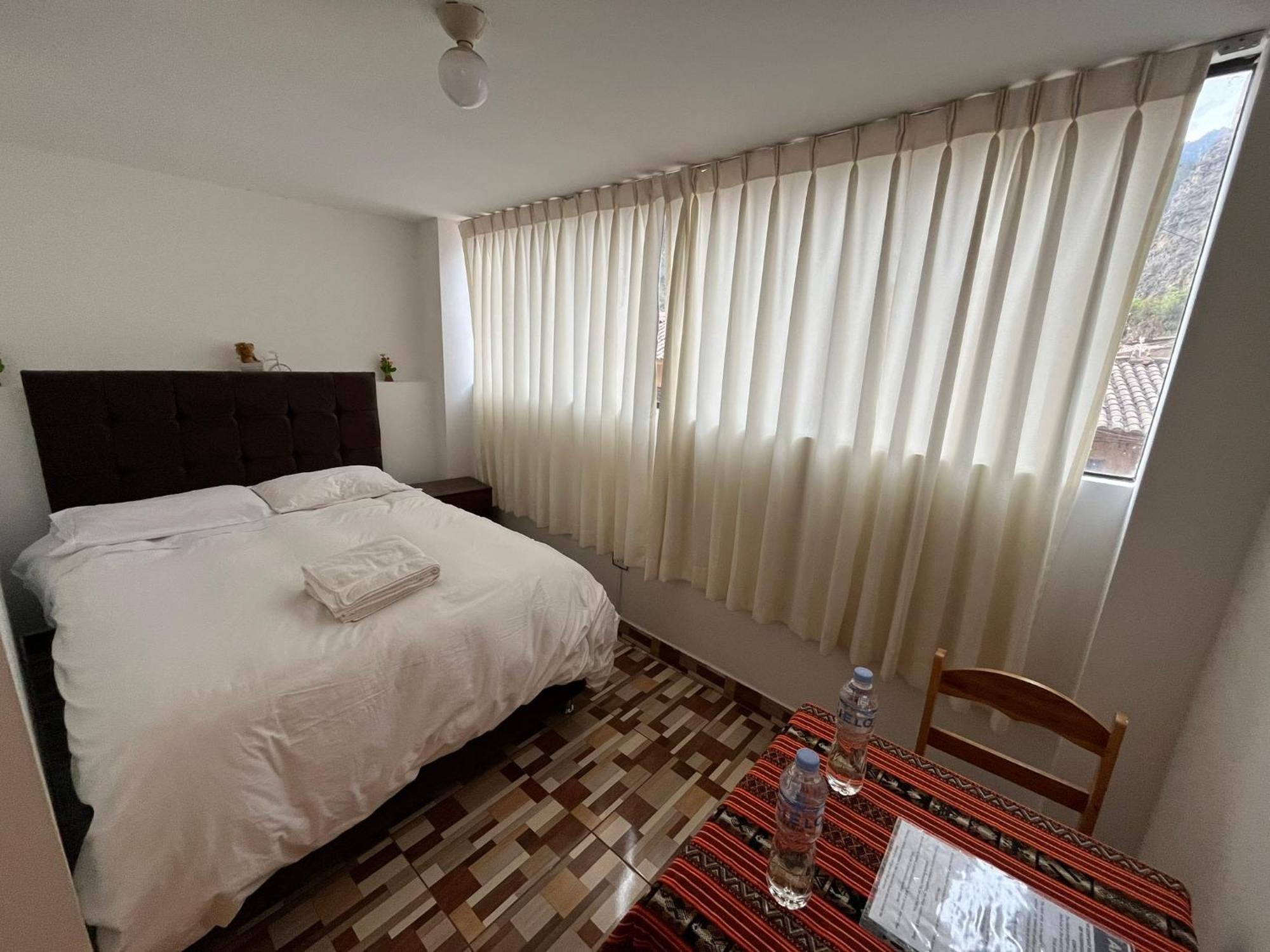 Hostal Apu Qhawarina Ollantaytambo Eksteriør billede