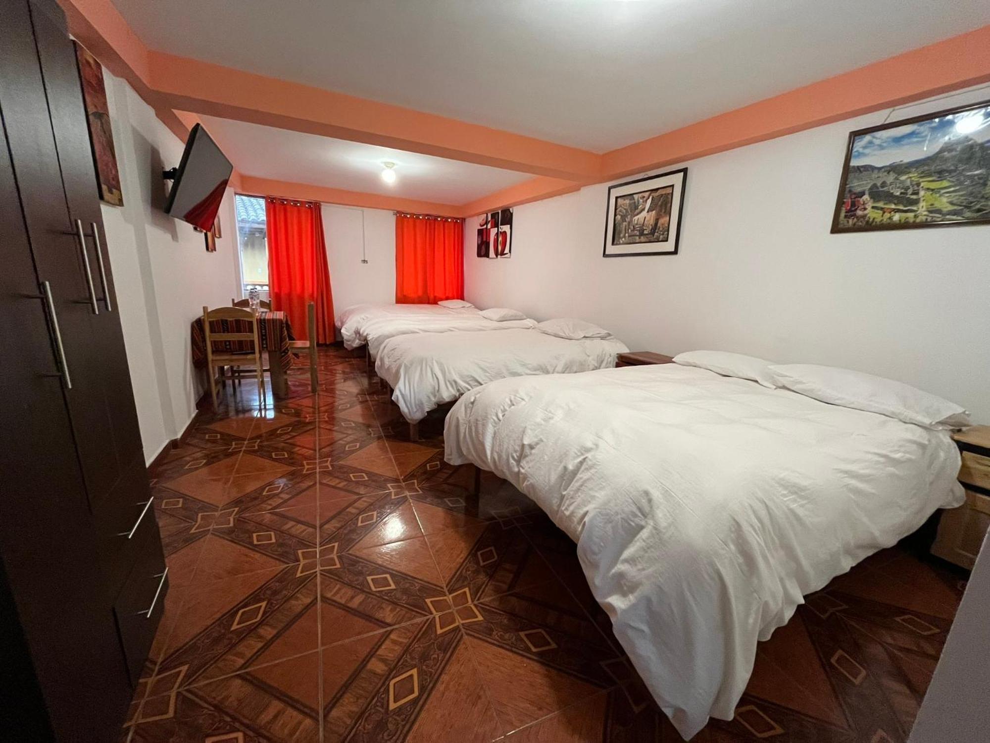 Hostal Apu Qhawarina Ollantaytambo Eksteriør billede