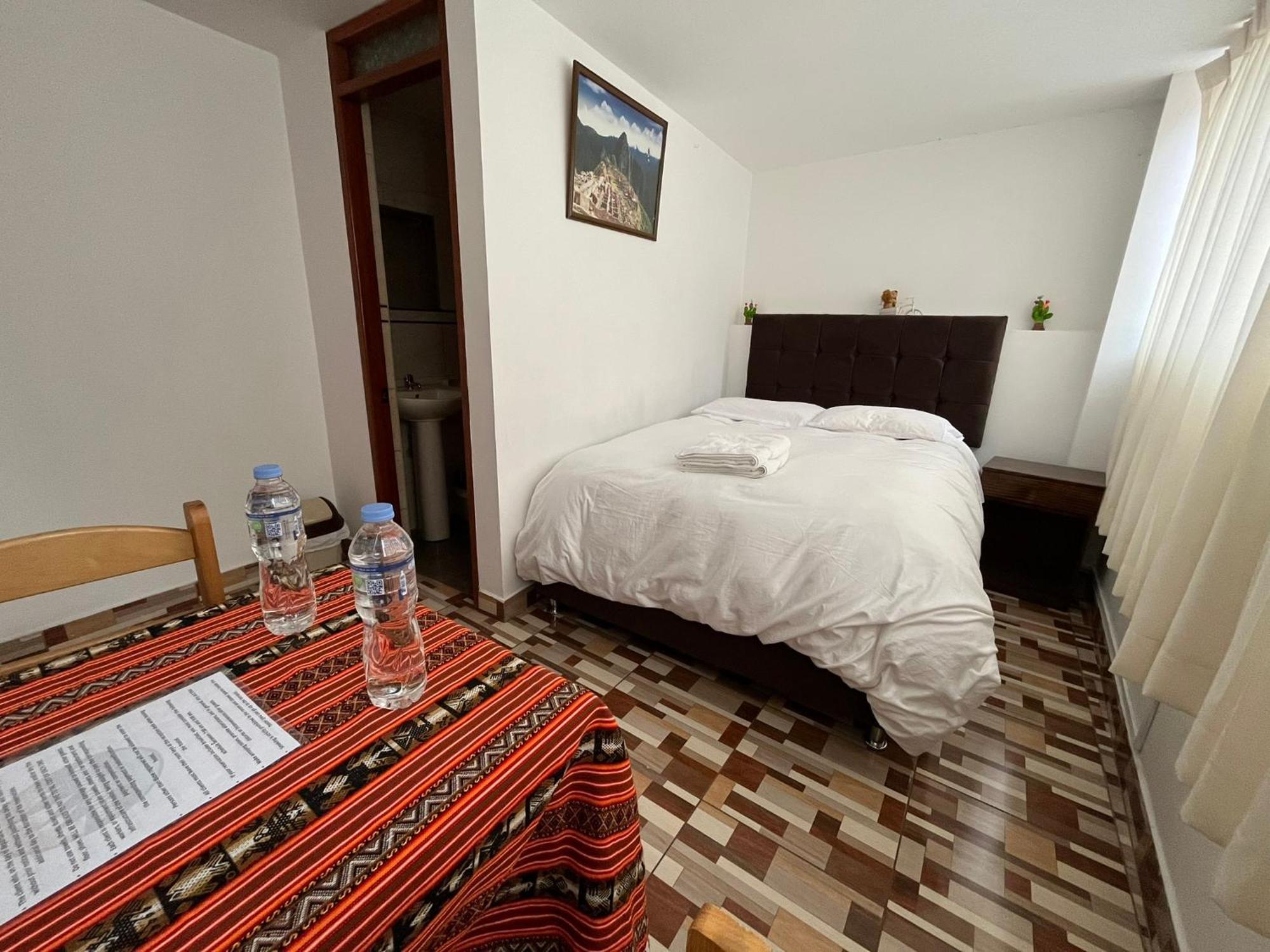 Hostal Apu Qhawarina Ollantaytambo Eksteriør billede