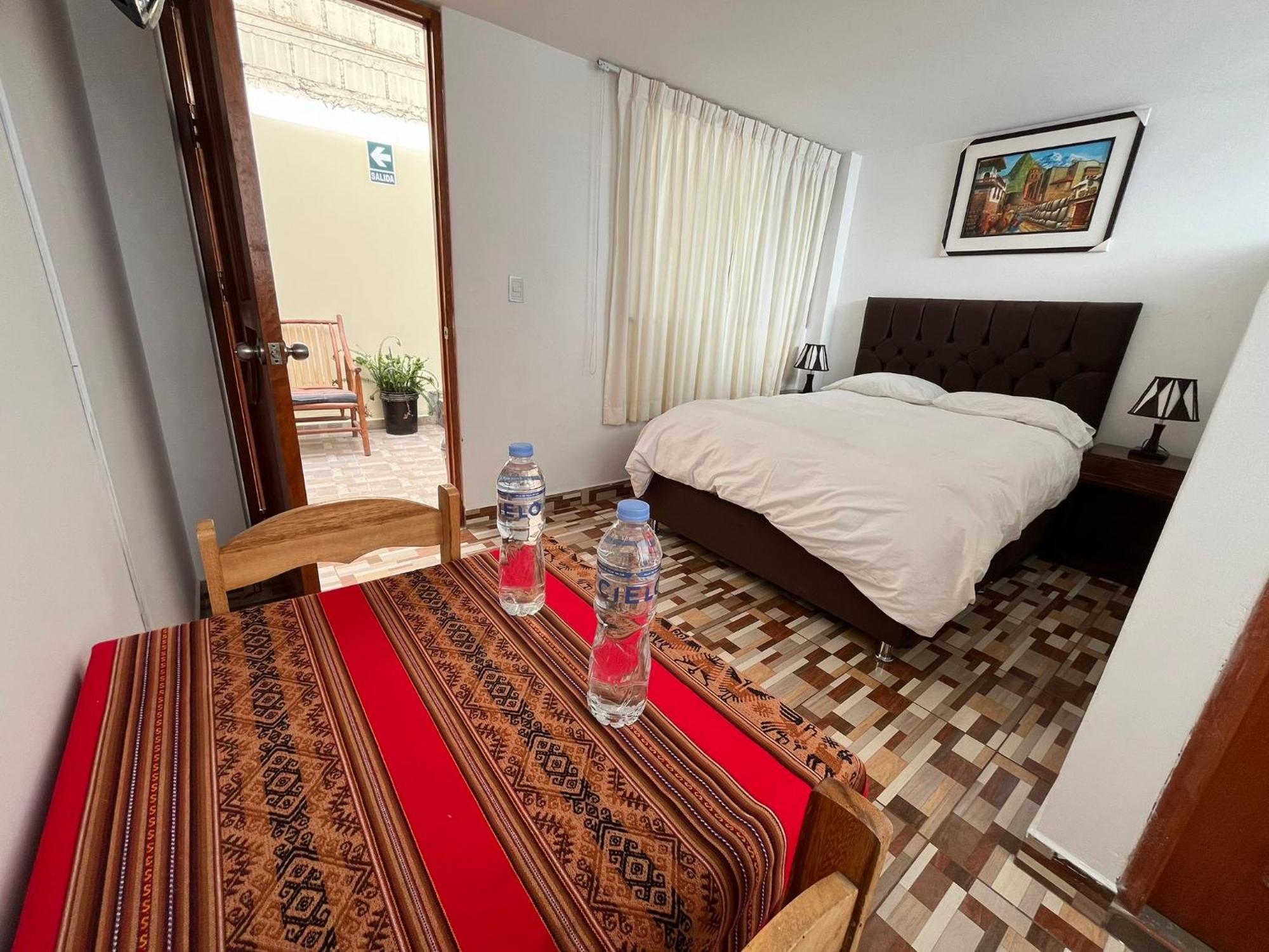 Hostal Apu Qhawarina Ollantaytambo Eksteriør billede