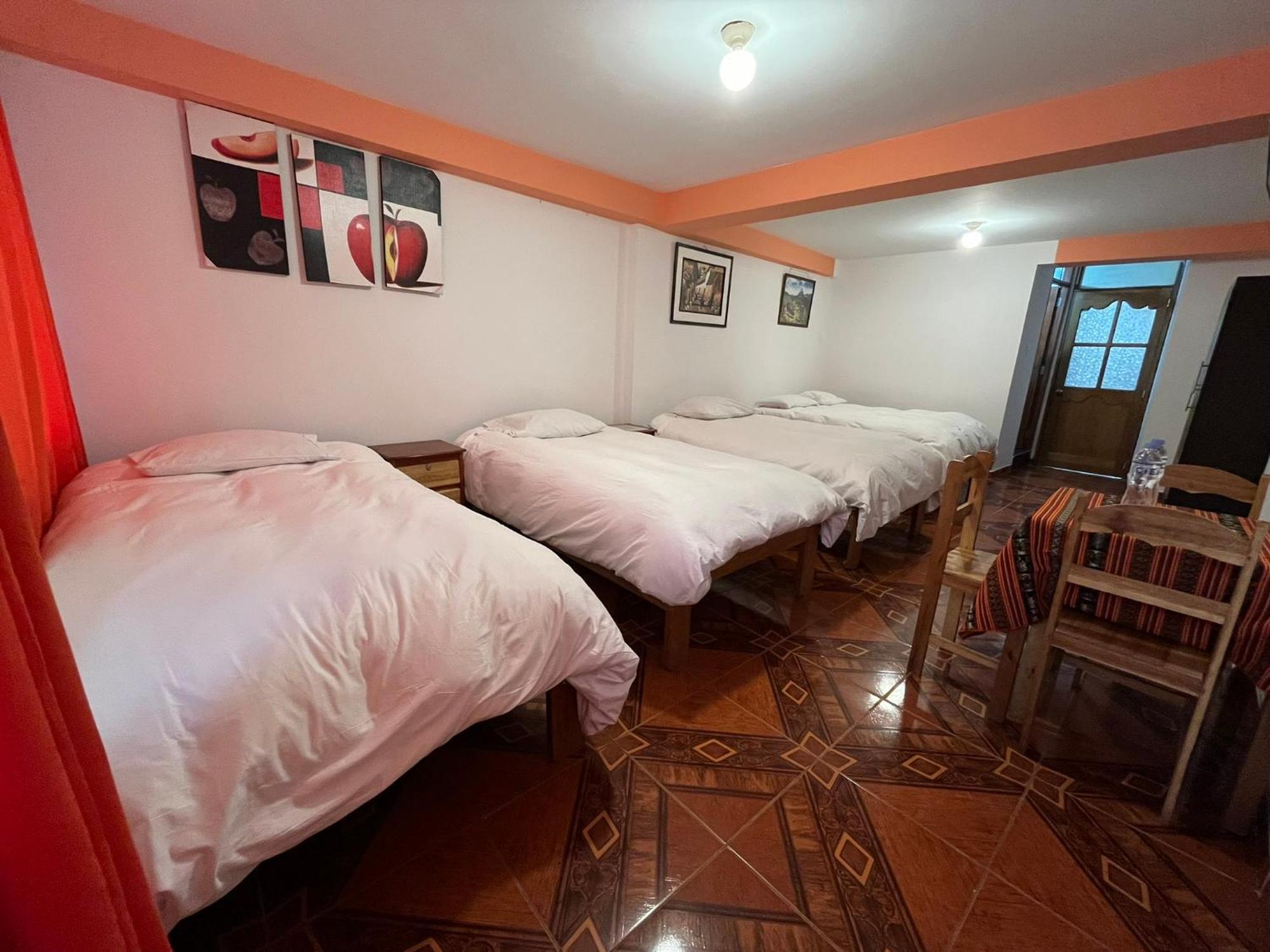 Hostal Apu Qhawarina Ollantaytambo Eksteriør billede