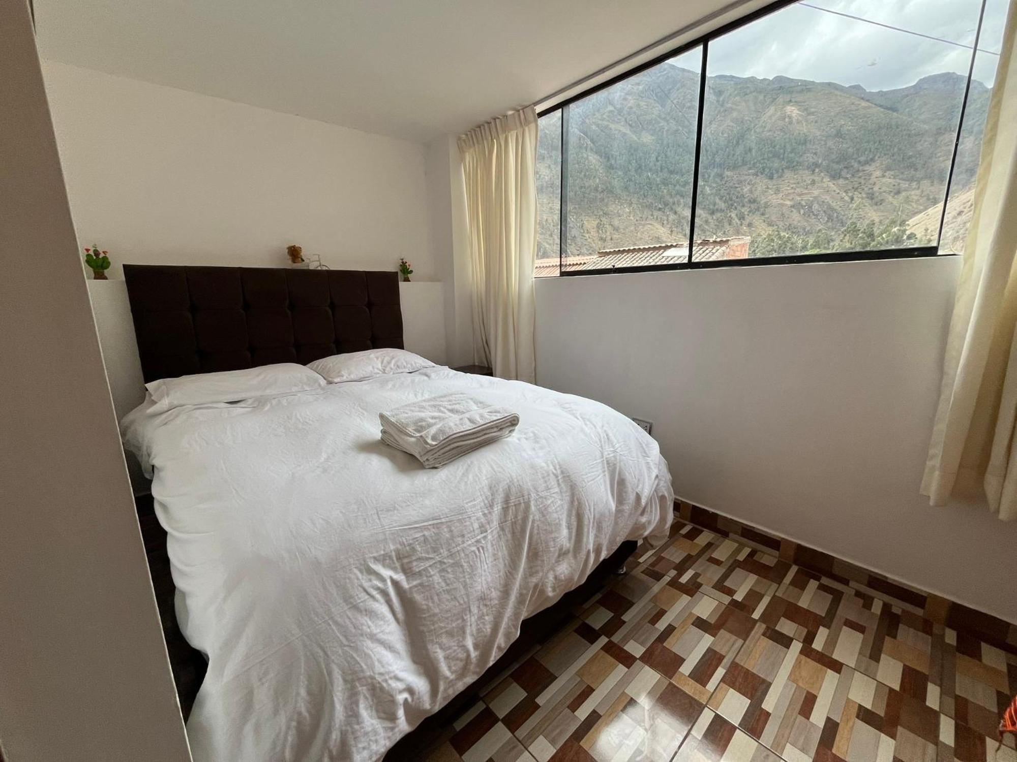 Hostal Apu Qhawarina Ollantaytambo Eksteriør billede