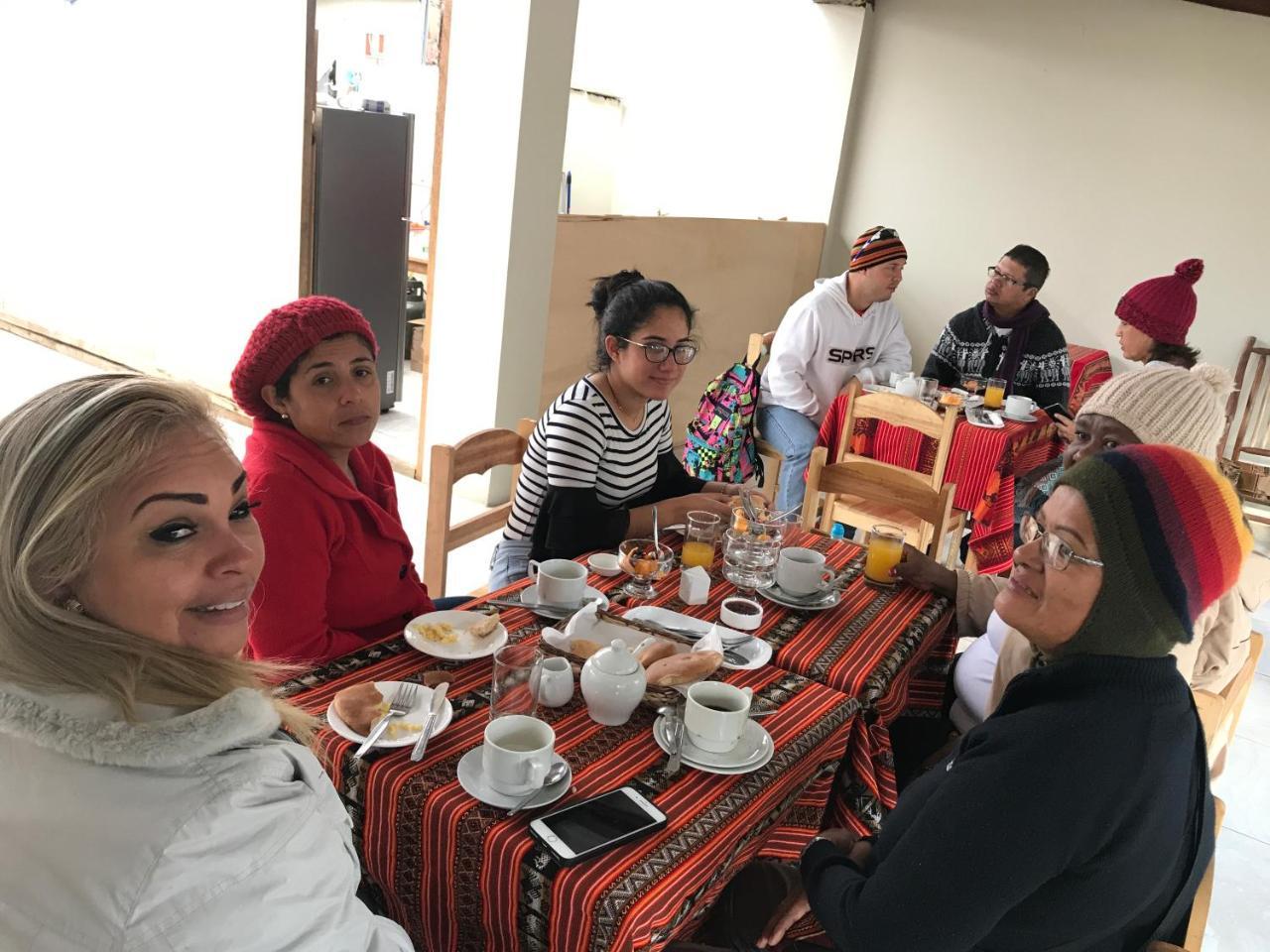 Hostal Apu Qhawarina Ollantaytambo Eksteriør billede